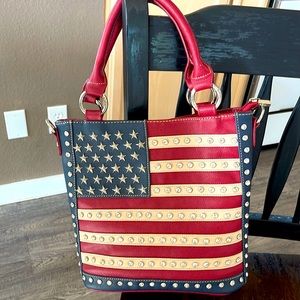 Montana West American Pride Carry/Conceal Purse/US Flag